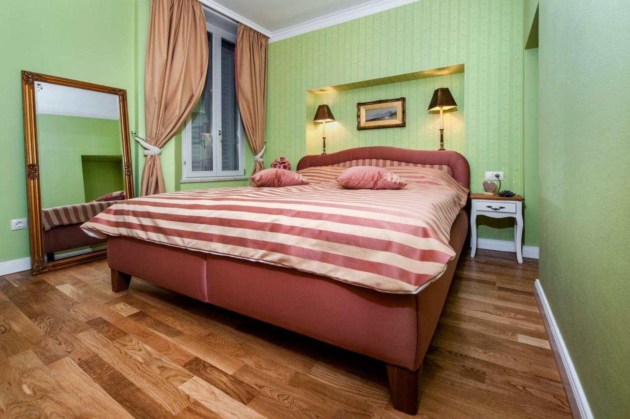 Adriatic Royal Sea View Apartment Rovinj Ngoại thất bức ảnh